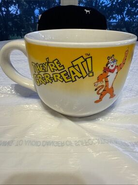 Kellogg’s Tony the Tiger "They're Gr-r-reat! jumbo coffee mug or a cereal bowl.